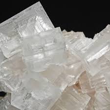 Mineral Halita Que Nada Mais E Do Que Sal Comum Nacl A Cristalizacao Do Sal Acaba Resultando Em Formas Muito Interessantes Via Science And Nature Science