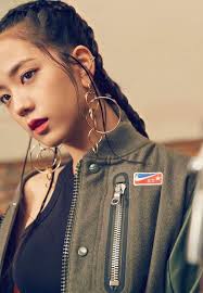 Kim Jisoo Hairstyle Boxer Braids 100 In Love With It Blackpink Jisoo Black Pink Kim Jisoo