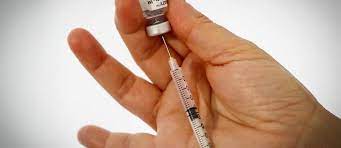 La vaccination antiméningoccique est obligatoire pour les pèlerins allant à le risque de bilharziose. Soignants La Question Du Vaccin Obligatoire Tranchee Avant Septembre Le Point