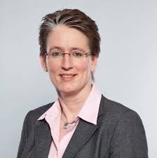 Landwirtschaftliche Nutzung von natürlichen Lebensräumen gefährdet junge  Primaten