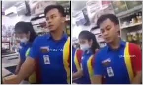 Tante cantik body montok prank ojol minta wikwik!!! Usai Viral Indomaret Respon Video Orangtua Marahi Kasir Karena Voucher Game 800 Ribu