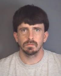 BREAKING: An East Moline man accused of attempted murder was arrested today  after police say he stabbed his estranged girlfriend multiple times. Story:  http://bit.ly/SQ3wdI