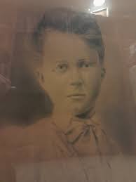 Robert Persons's Instagram, Twitter & Facebook