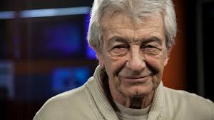 Una sotana incendiada, un matrimonio arreglado y trabajo infantil: la  historia familiar de Arturo Bonín, casi una obra de teatro