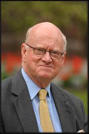 DUNCAN ROBINSON CBE (1943