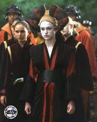 Keira Knightley Natali Portman In Star Wars Episode I Star Wars Padme Amidala Star Wars Star Wars Universe