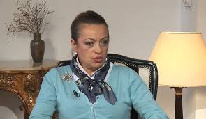 Nu actrița adriana trandafir a pierdut copilul, ci mama adriana trandafir. Concurenta De La Te Cunosc Adriana Trandafir A Fost AdoptatÄƒ Mama BiologicÄƒ I A Fost AlÄƒturi Din UmbrÄƒ Faxnews