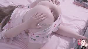 little_le_nni horny slut aanal