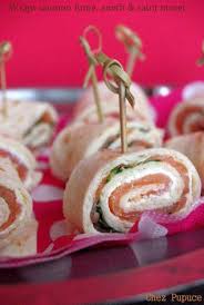 Wraps Au Saumon Fume Saint Moret Aneth Chez Pupuce Recette Recettes De Cuisine Recette Apero Dinatoire