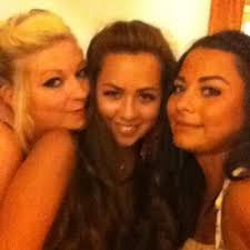 Kimberley Clear (@Kimberley_Clear)