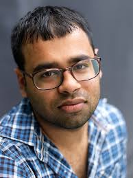 Using the Hasselblad H4D In an Outside Studio