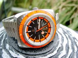 There is some wear to the face of the watch. Favre Leuba Deep Blue With Black Dial Vintage Watches Watches For Men Dive Watches