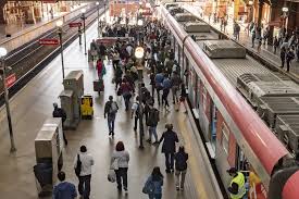 We would like to show you a description here but the site won't allow us. Governo De Sp Quer Que Horario De Pico Nos Transportes Seja Usado Somente Para Profissionais De Servicos Essenciais Sao Paulo G1
