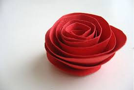 Le léger, vendu en paquets. Fabriquer Facilement Une Rose En Papier J Ai Dit Oui Rose En Papier Centres De Fleurs En Papier Fleur En Papier Facile