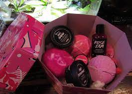 Taking the time to craft a diy card. My Girlfriend Got Me The Greatest Birthday Present Ever 3 Lushcosmetics