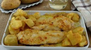 Gratin De Poulet Et Pommes De Terre Au Four Un Vrai Regal Recette En 2020 Pomme De Terre Pomme De Terre Au Four Gratin Poulet