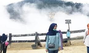 Jun 25, 2021 · sepertinya kamu akan dibawa ke dimensi lain begitu memasuki kawasan dieng plateau ini, dari mulai bukit sikunir, telaga warna, situs candi, kawah sikidang dan masih banyak lagi wisata yang ada di dieng plateau ini. 10 Gambar Kawah Sikidang Wonosobo 2021 Tiket Masuk Wisata Rute Menuju Lokasi Jam Buka Jejakpiknik Com