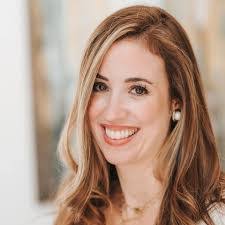 Tara Hoff's Instagram, Twitter & Facebook