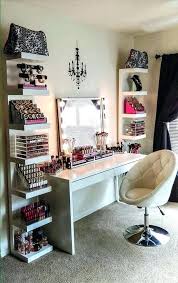 40 Idees Brillantes Pour Le Rangement Du Maquillage Diy Mode Et Beaute Zenidees Dispositions Chambre Decoration Maison Chambre Design