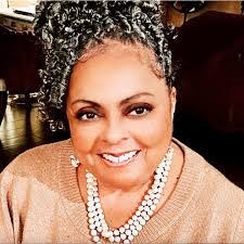 Jennifer Punch's Instagram, Twitter & Facebook