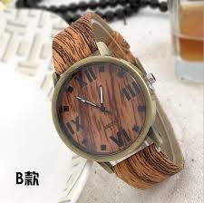 Simulasyon Ahsap Reloje Kuvars Erkekler Saatler Casual Ahsap Renk Deri Kayis Izle Ahsap Erkek Kol Saati Relogio Masculino Wood Watch Cute Watches Wooden Watch