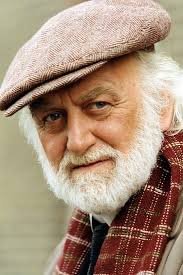 Another “oldie”.... and a few famous faces. Special mention to Brian  Greenaway who kindly posts lots of faces from the past