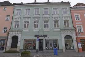 August 1981 als florian bernd silbereisen in tiefenbach bei passau geboren. Florian Silbereisen Kauft Haus Am Stadtplatz In Vilshofen Vom 13 02 2015
