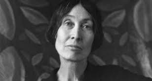 Emily Ridge's Instagram, Twitter & Facebook