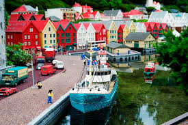 Ontdek nu hoe u gratis of met hoge korting naar legoland denemarken gaat. Legoland Billund Parkplanet