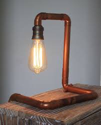 Lampe Design Industriel Avec Ampoule Vintage Edison Deco Loft Atelier Luminaires Par Carte Blanche Lampe Design Luminaire Vintage Lampes Vintage