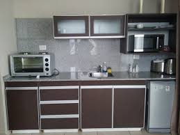 Son mucho más que ese aparato para descongelar alimentos, ya que pueden calentar, hornear, gratinar. Muebles De Cocina Con Horno Microondas Y Horno Electrico Vajilla De Porcelana Picture Of Departamentos Fueguinos Ushuaia Tripadvisor