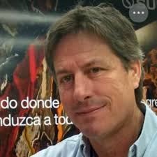 En diciembre de 2024 cerré una etapa muy especial en mi vida: ¡me recibí de  Licenciado en Administración de Empresas!