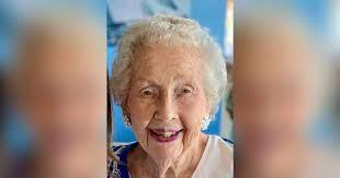 Dorothy Sinnott's Instagram, Twitter & Facebook