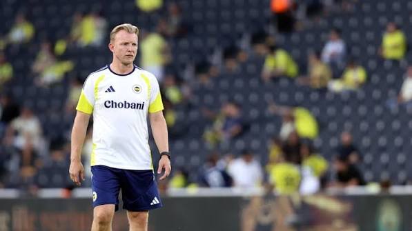 Dirk Kuyt kimdir, kaç yaşında, evli mi, çocuğu var mı? Kuyt'ın kariyeri ve çalıştırdığı takımlar