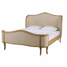 Pin By Farah On Ma Chambre Cozy Parfaite Bed French Country Bedrooms Linen Bedding