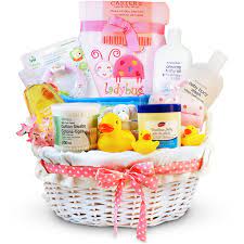 Ensure a little one gets all the love and nurturing they need with a gorgeous gift hamper. Baby Bath Time Gifts New Baby Gift Baskets Canada