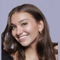 Beth Ritz's Instagram, Twitter & Facebook