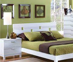 Ideally, a side table should be equal to or just below the arm of the seat it's next to. Best Nightstand Height How Tall Should A Nightstand Be
