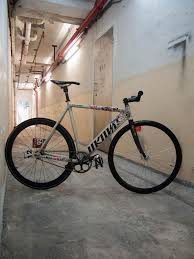 fixie おしゃれまとめの人気アイデア pinterest neri garcia 自転車 ステッカー ピスト カスタム ピストバイク