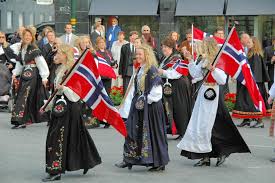 The official page for norwegian national day celebration in southwark park, london. 17 Mai In Norwegen 2 Foto Bild Kunstfotografie Kultur Brauche Motive Bilder Auf Fotocommunity