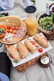A delicious mix of nuts, seeds, pretzels, dried fruit and chocolate, it's a great snack for kids to munch on while walking to the picnic site. Picnic Food Set Up By Jovana Rikalo Picnic Sandwich