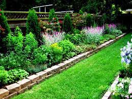 Long Narrow Flower Bed Design Ideas For Beautiful Front Look Of A House Backyard Garden Design Backyard Garden Layout Small Backyard Gardens