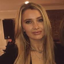 Addison Lowe's Instagram, Twitter & Facebook