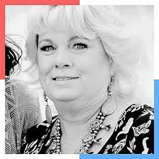 Gloria Ashe's Instagram, Twitter & Facebook