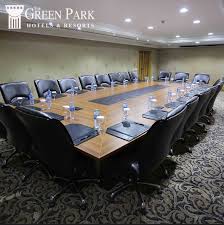 Sehrin Merkezinde Bir Toplanti Salonu Mu Ariyorsunuz The Green Park Hotel Merter In Deneyimli Takimi Ve 30 Kisi Kapasiteli Efes Toplanti Salon Fuayeler Alanlar