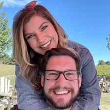 Brandy Akins's Instagram, Twitter & Facebook