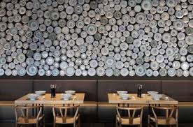 Modern Restaurant Interior Minimalist Design With Wall Decoration Restaurant Wall Interior 1 Jpg 606 400 Noodle House Cafe Interior Design Modern Restaurant