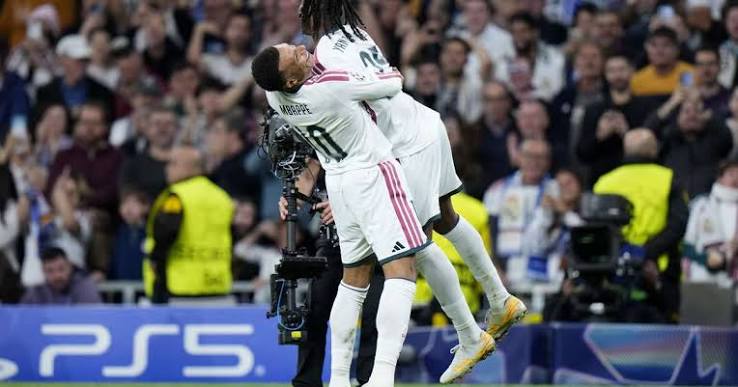 Real Madrid atropela o Leipzig e se mant&eacute;m invicto na Liga dos Campe&otilde;es