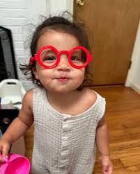 Abbey Bergman's Instagram, Twitter & Facebook