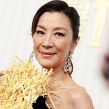 2023 SAG Awards Red Carpet: See Awards Fashion, Outfits